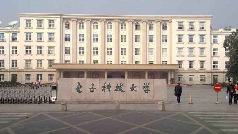 SMT贴片代工厂家服务流程揭秘：从设计到交付的全程解析
